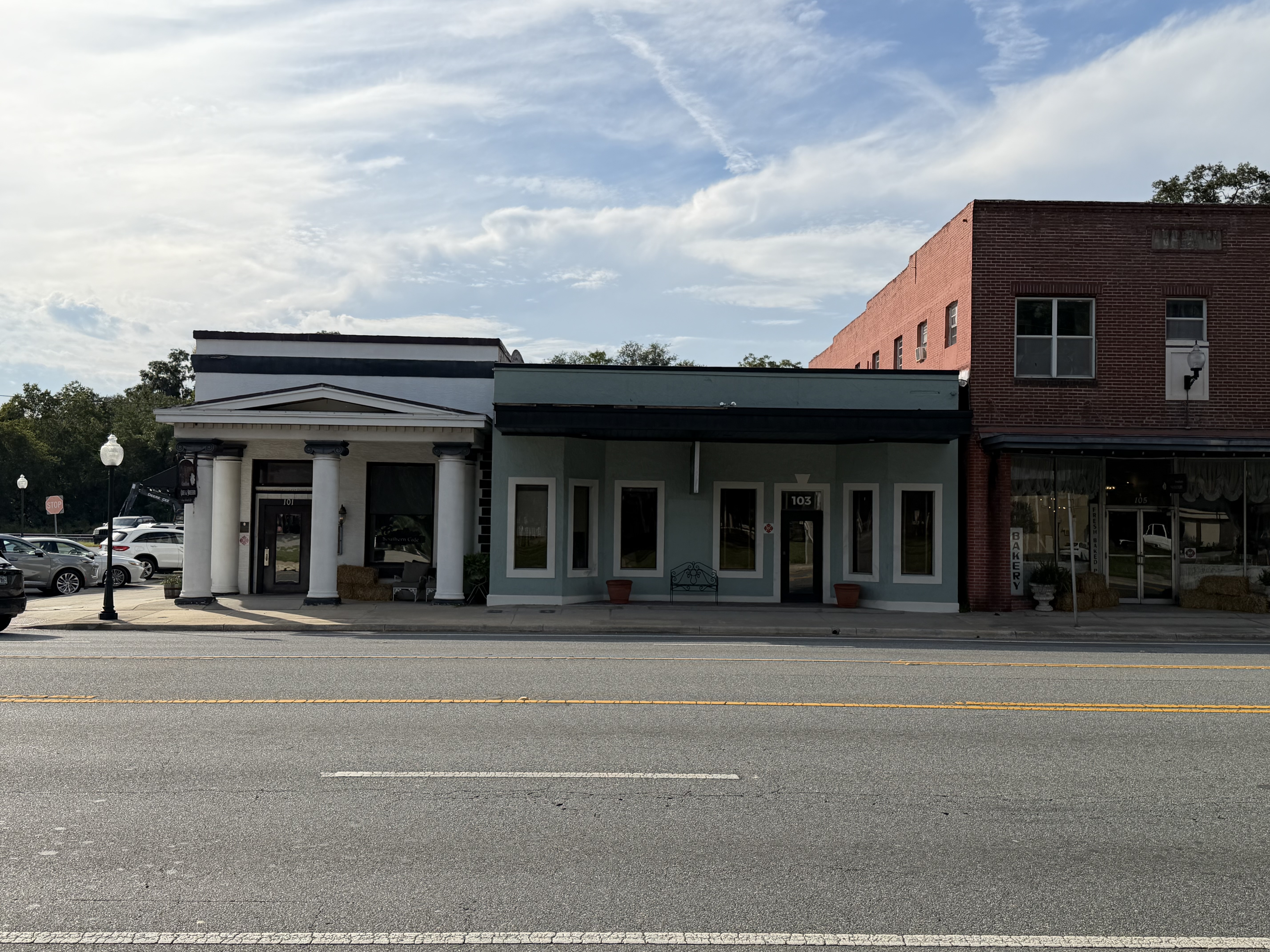 Outside building of Miz Kathi’s Southern Sweetery