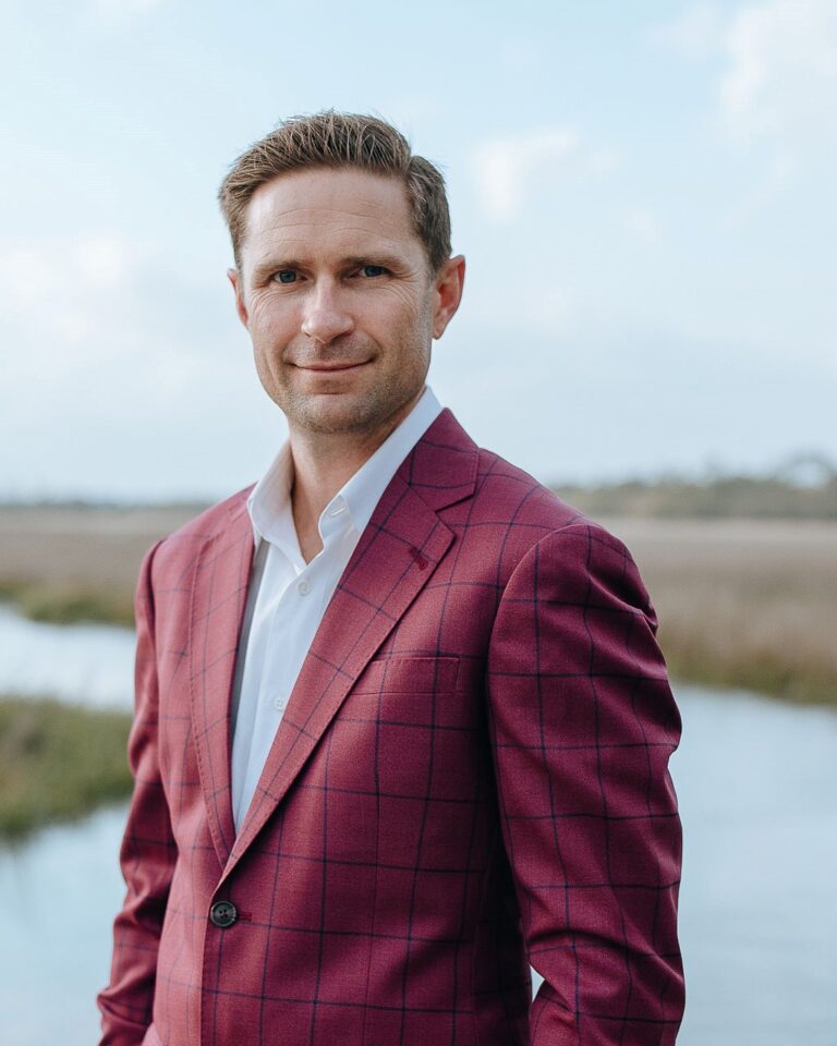 Derek headshot 768x960